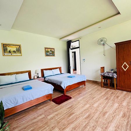 Funny Monkeys Homestay Фонгня Экстерьер фото