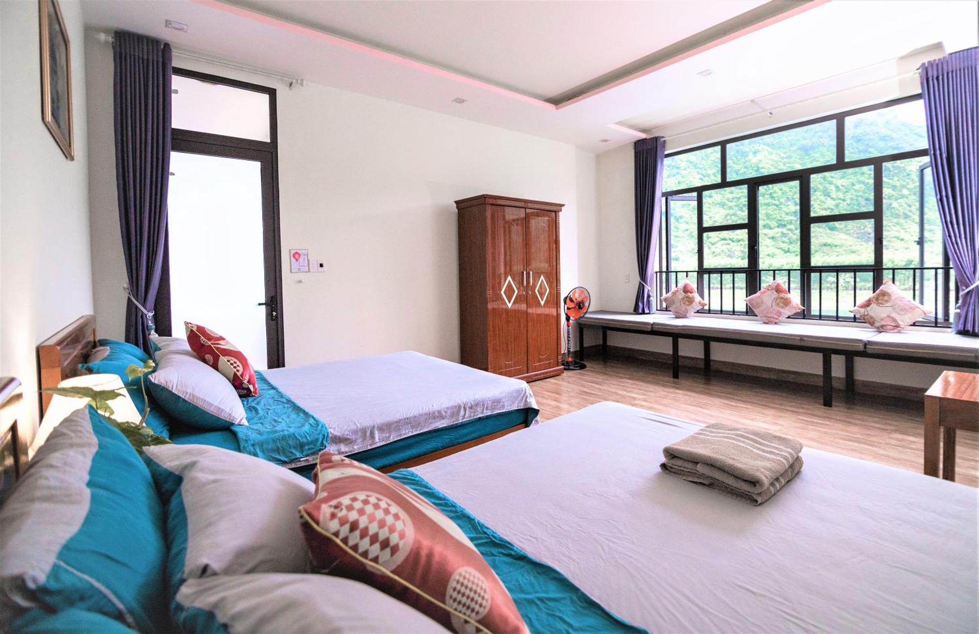 Funny Monkeys Homestay Фонгня Номер фото